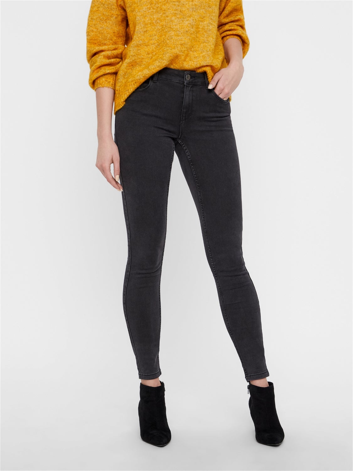 VMSEVEN Mid Rise Slim Fit Jeans