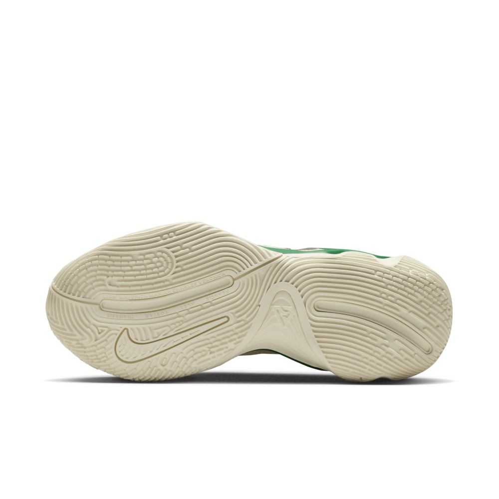 Nike Giannis Immortality 3 DZ7533-300 / grün