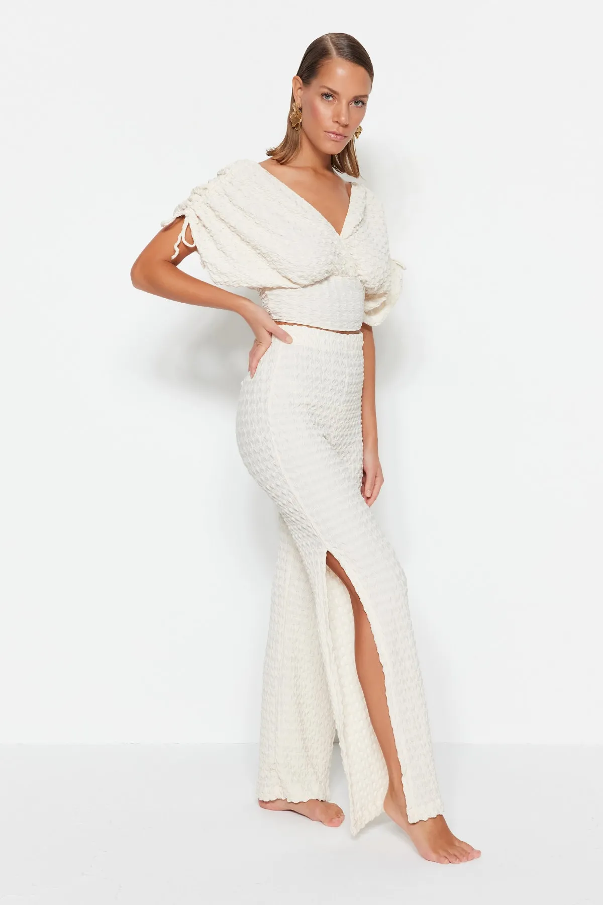 Trendyol Collection  Ecru-Strickhose TBESS23PL00009