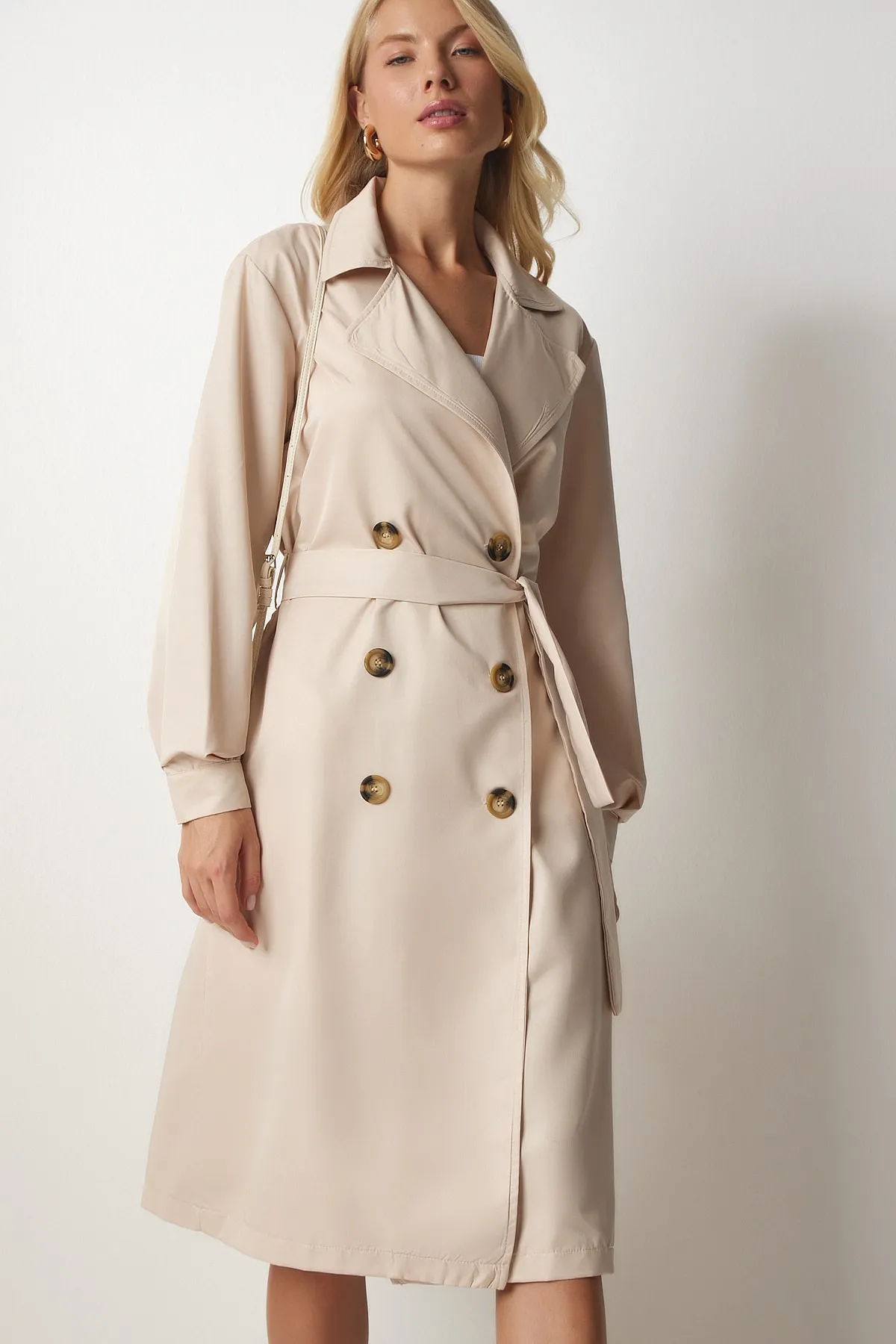 Happiness İstanbul  Cremefarbener saisonaler Trenchcoat mit zweireihigem Kragen für Damen DD01241