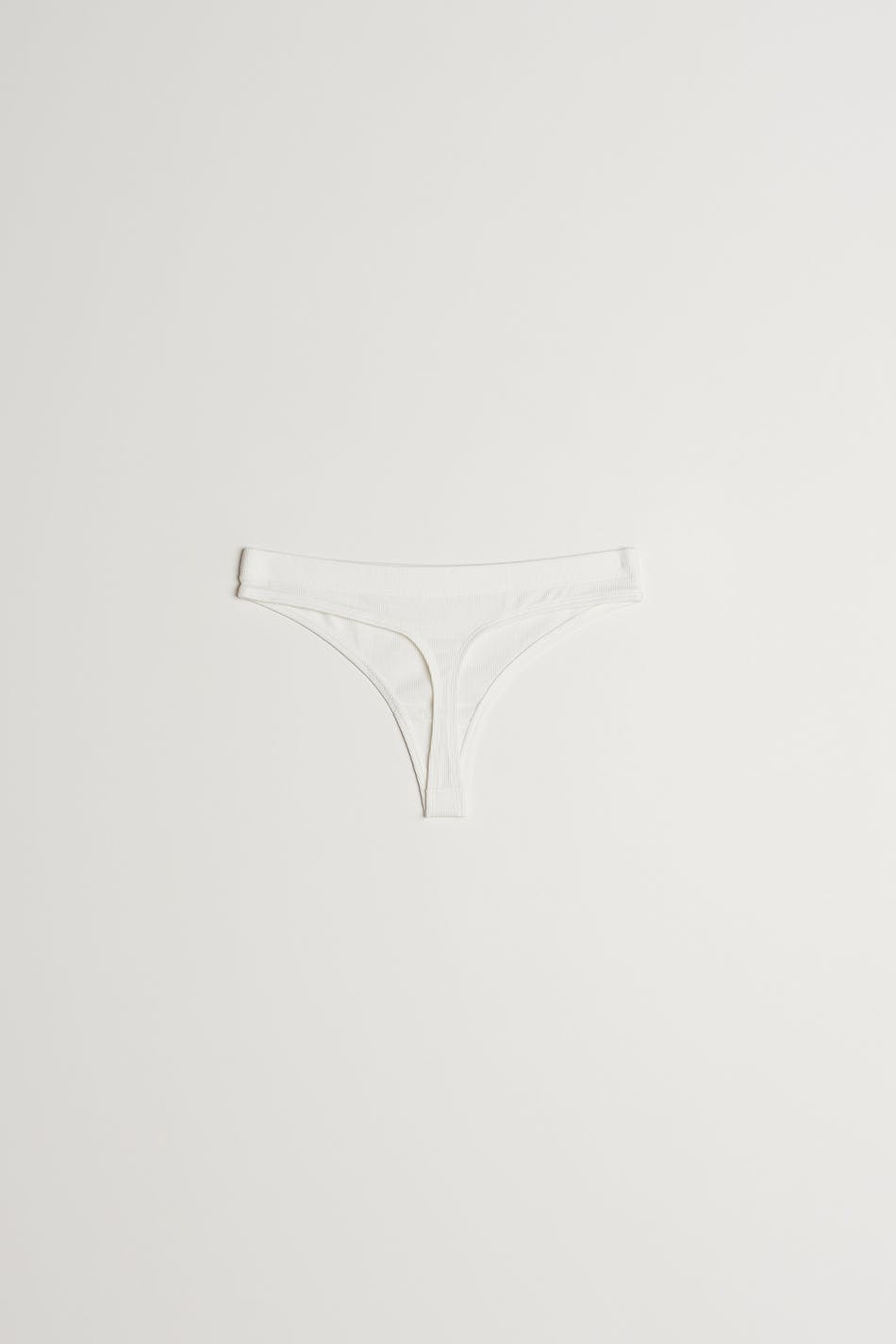 Linda cotton string