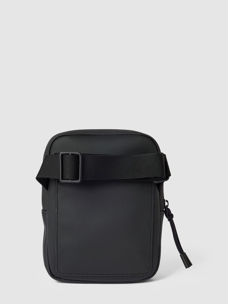Bauchtasche mit Label-Stitching in schwarz
