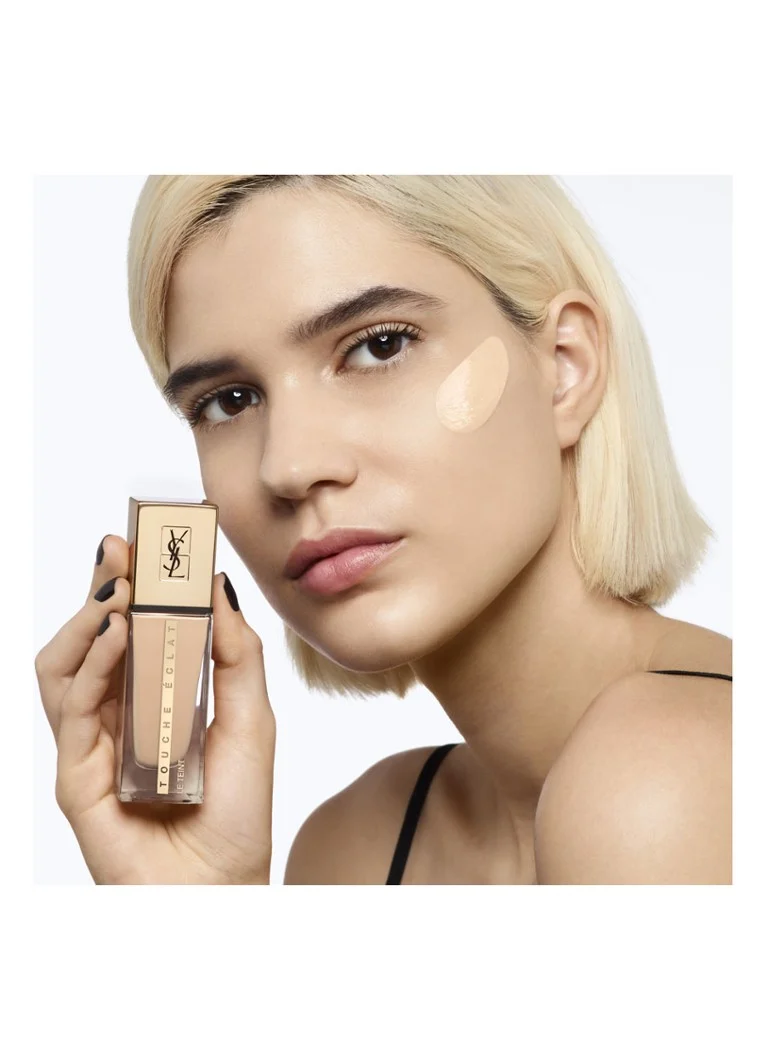 Yves Saint Laurent Touche Esclat Le Teint Foundation