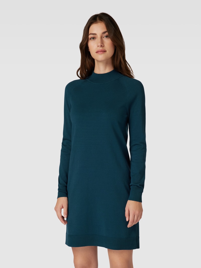Knielanges Strickkleid mit kleinem Stehkragen in petrol