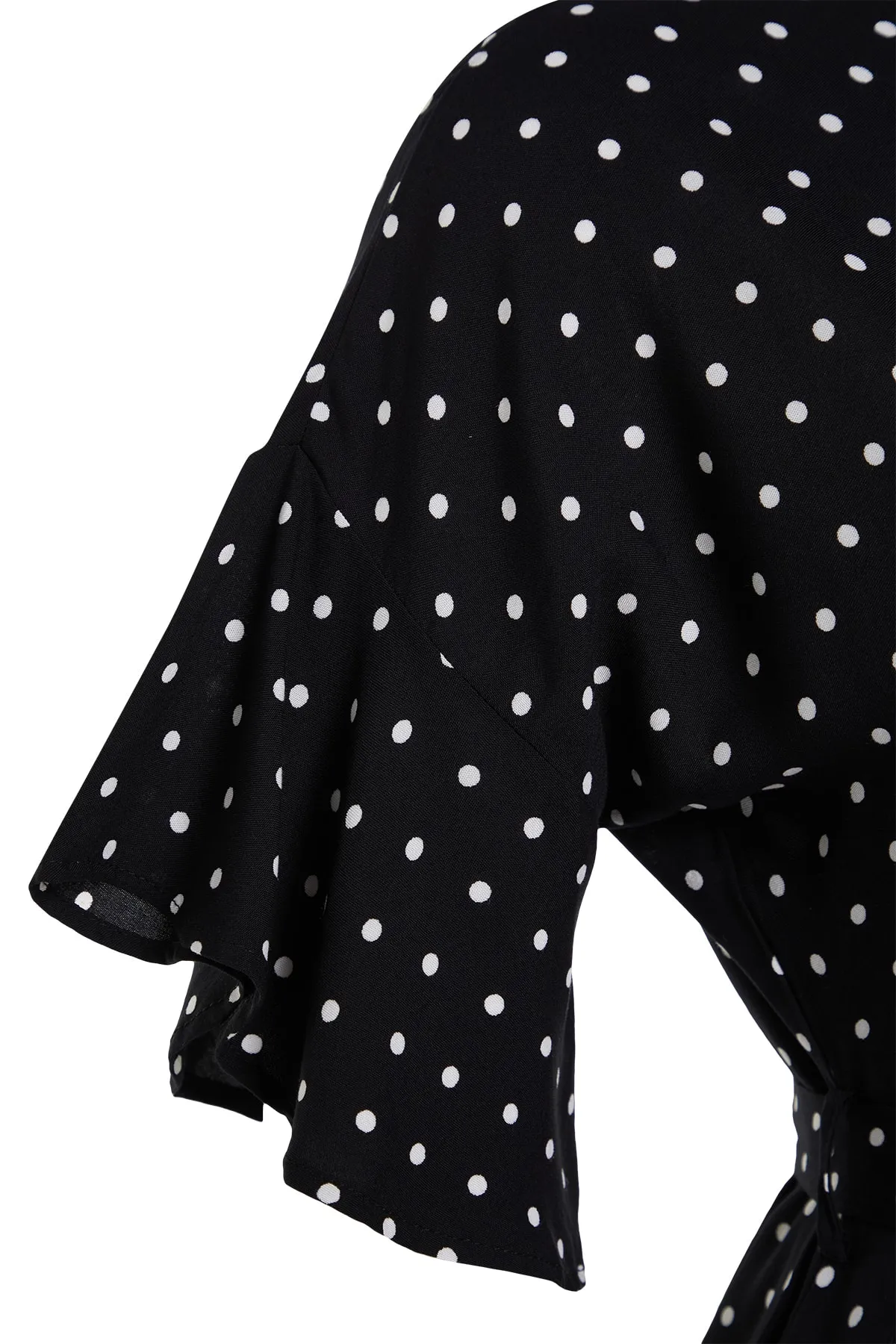 Trendyol Curve  Schwarzes gewebtes Kleid mit Polka Dot-Gürtel TBBSS22EL1596