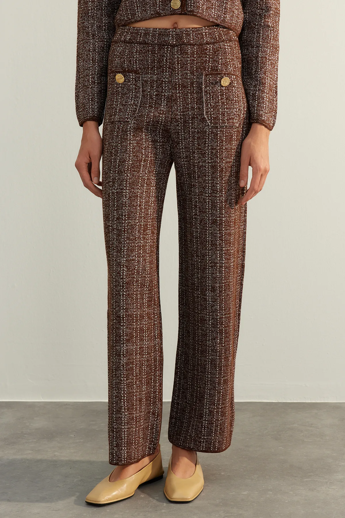 Trendyol Collection  Braune Lurex-Strickhose in limitierter Auflage TWOAW24PL00231