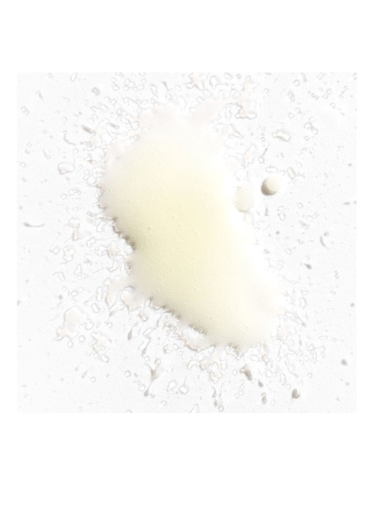 Briogeo Mini Spray hidratant texturant fără sare Briogeo Superfoods™ cu banană și nucă de cocos pentru onduleuri moi - Format de călătorie