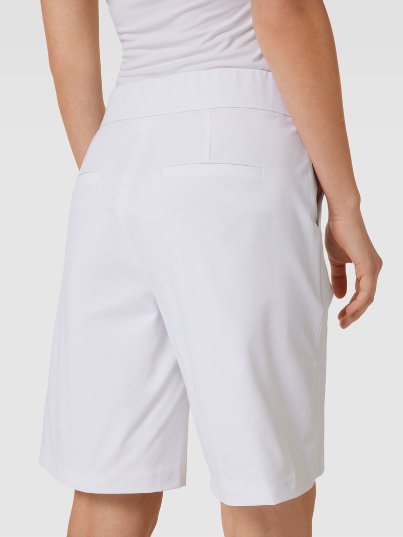 Shorts mit Eingrifftaschen Modell 'Iska' in weiß
