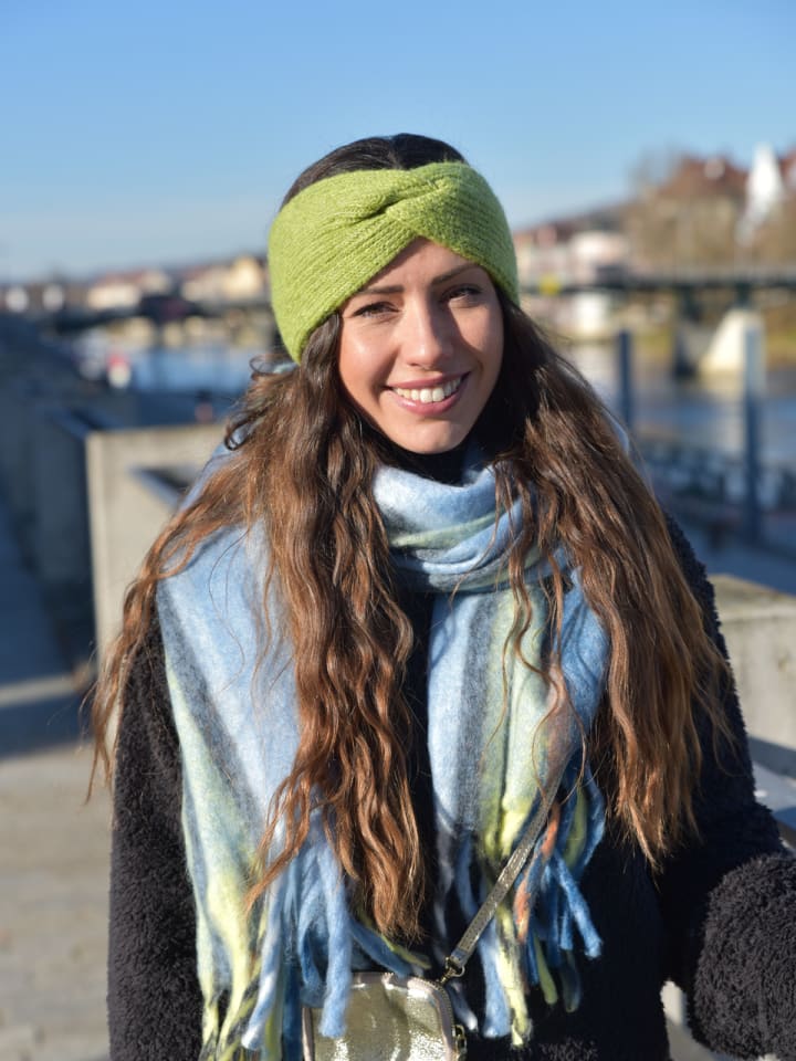 styleBREAKER Strick Stirnband mit Perlrippen Muster und Knoten in Oliv günstig kaufen onesize