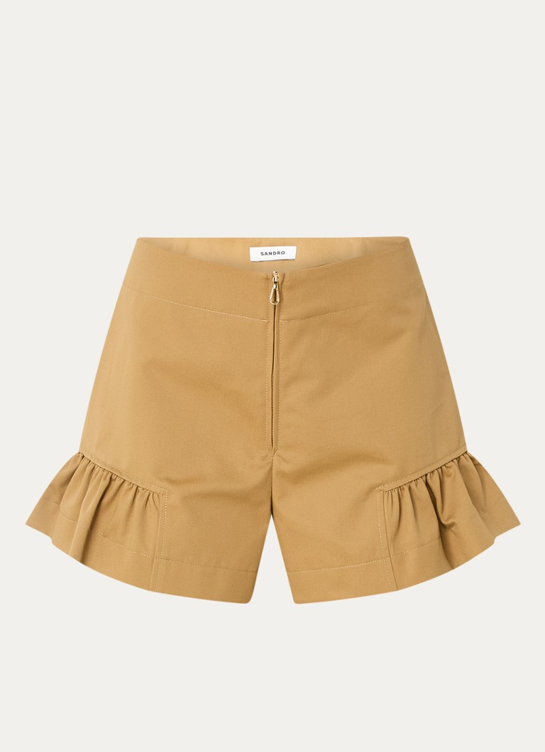Shorts Sandro de cintura média e corte reto com babados.