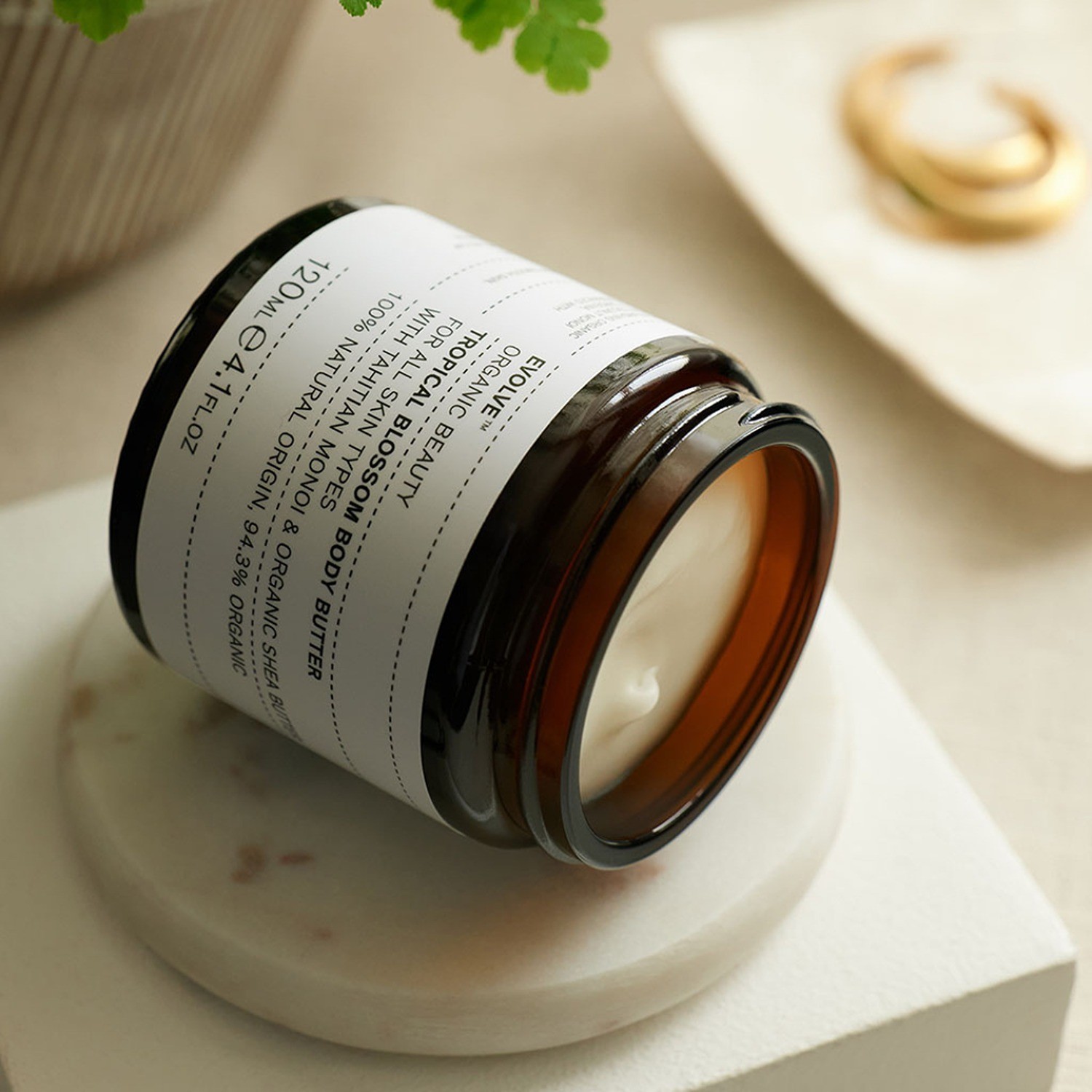 „Evolve Organic Beauty“ tropinių žiedų kūno sviestas
