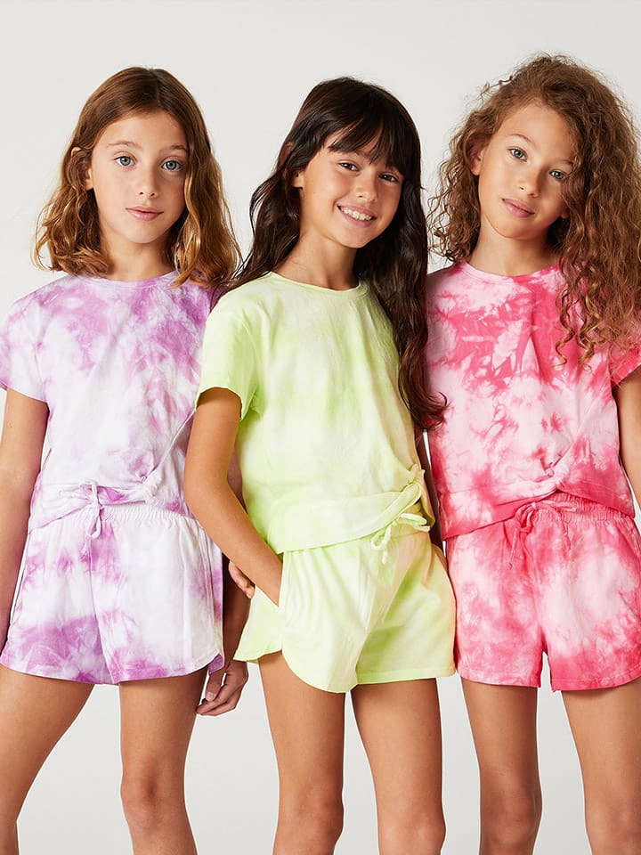 Benetton Shorts in Gelb günstig kaufen