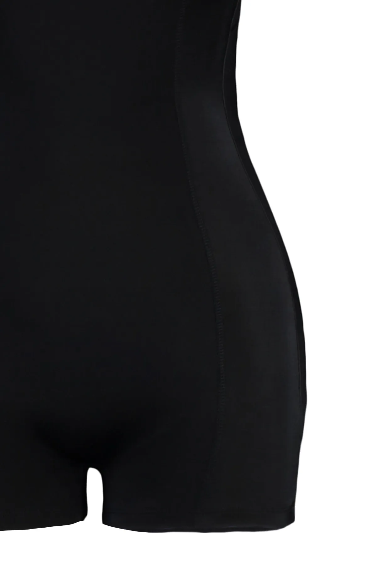Trendyol Collection  Schwarzer Shorts-Badeanzug mit V-Ausschnitt TBESS23MA00143