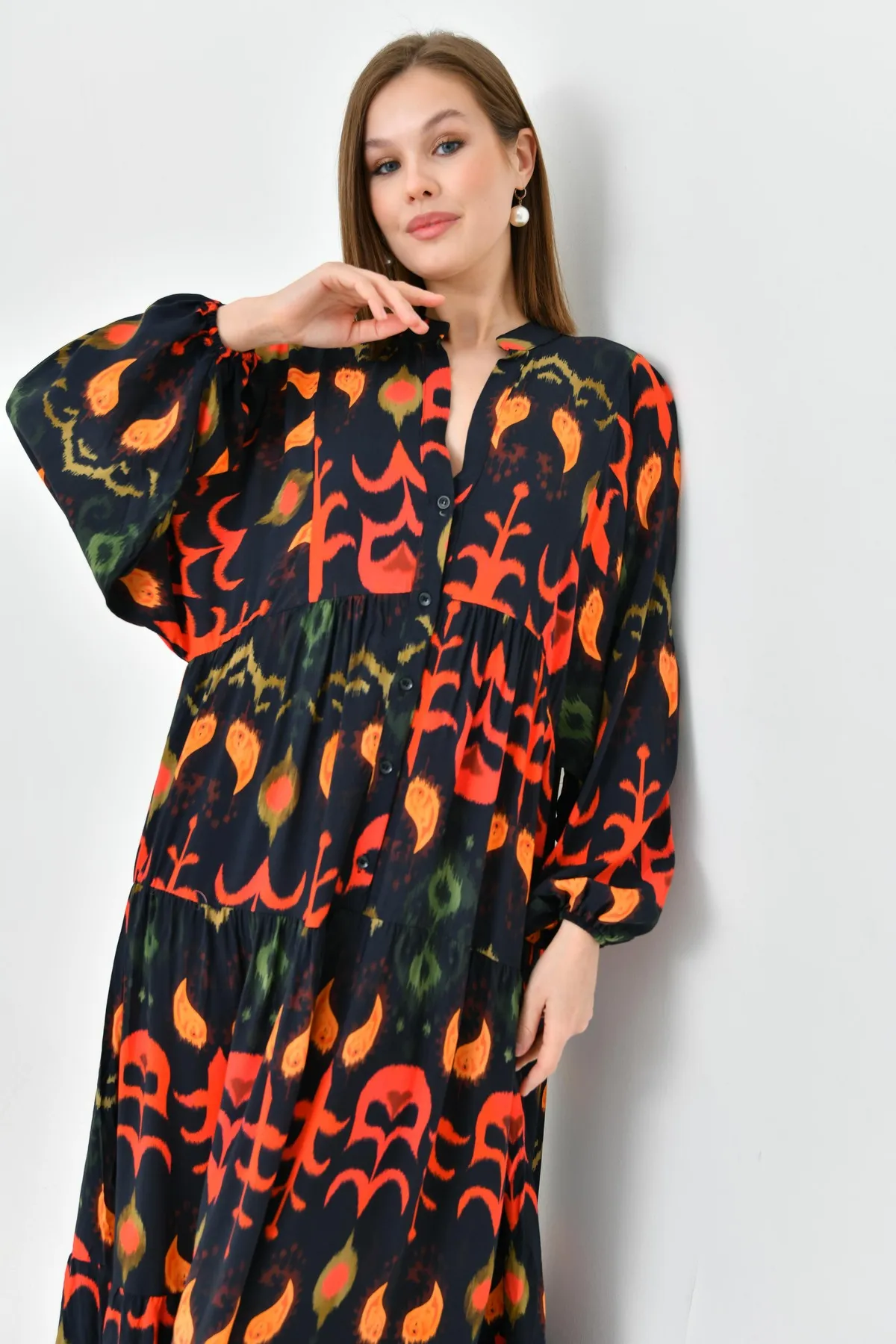 lovebox  Ethnisch gemustertes, geknöpftes Häuptlingskragen, Ballonärmel, Midi-Länge, weit ausgestellter Schnitt, schwarzes Sommerkleid 036