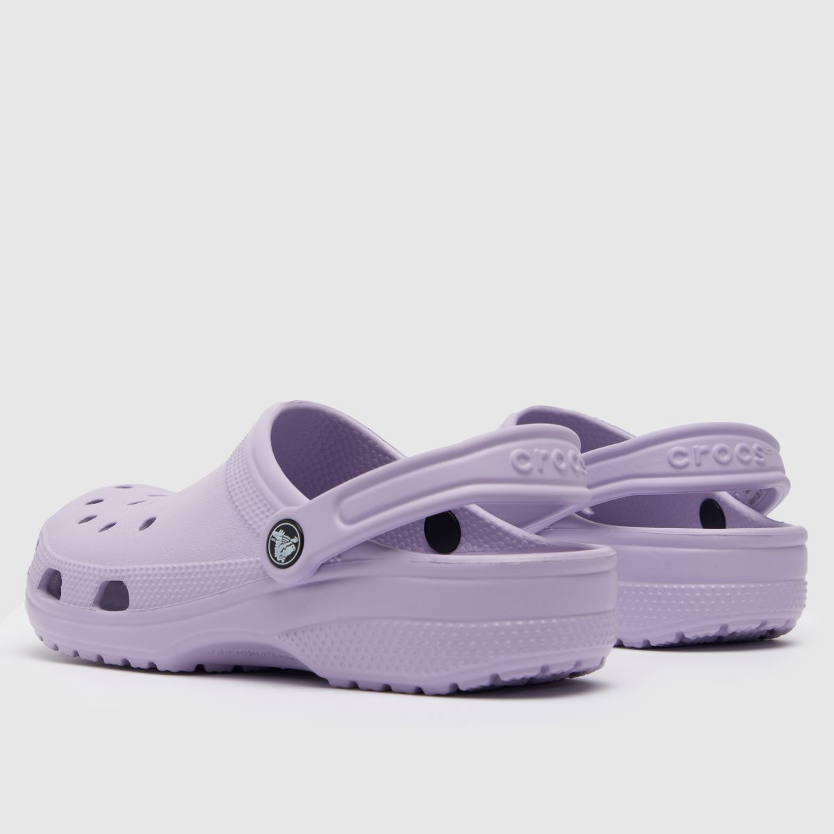 Crocs Classic klumpa szandál lila színben