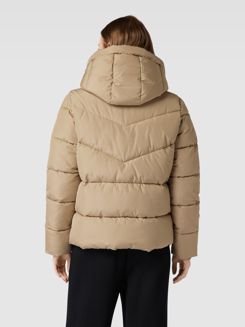 Steppjacke mit Kapuze in beige