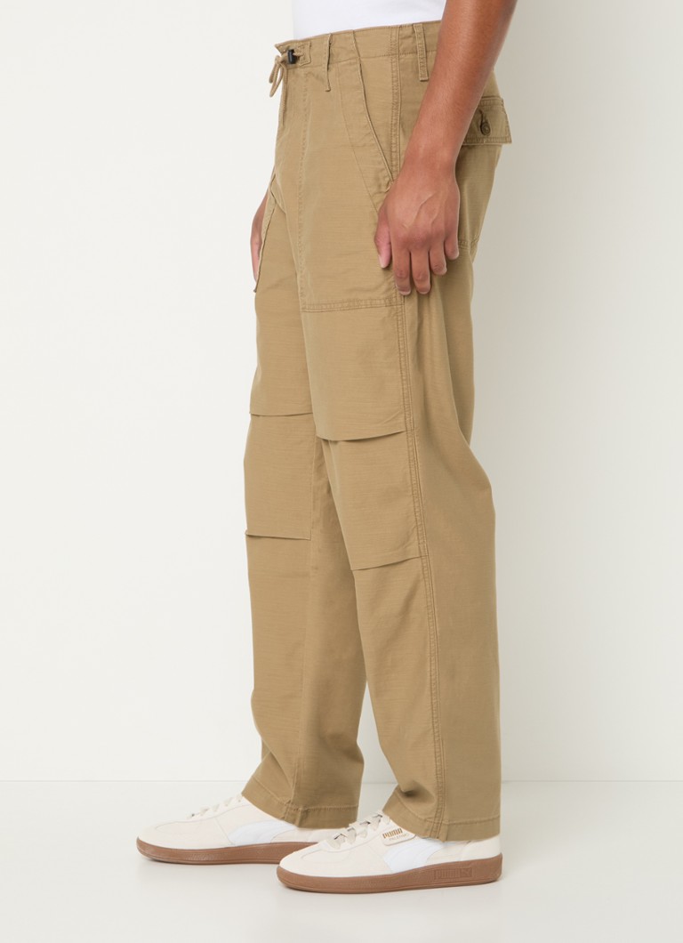 Blugi Levi's cu croi larg și buzunare laterale