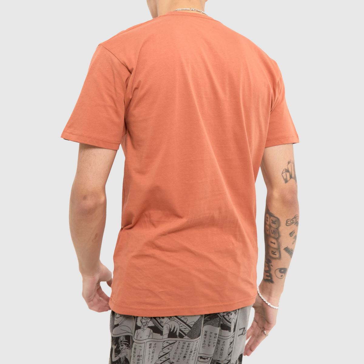 Vans bal mellkasi logós póló narancssárga színben
