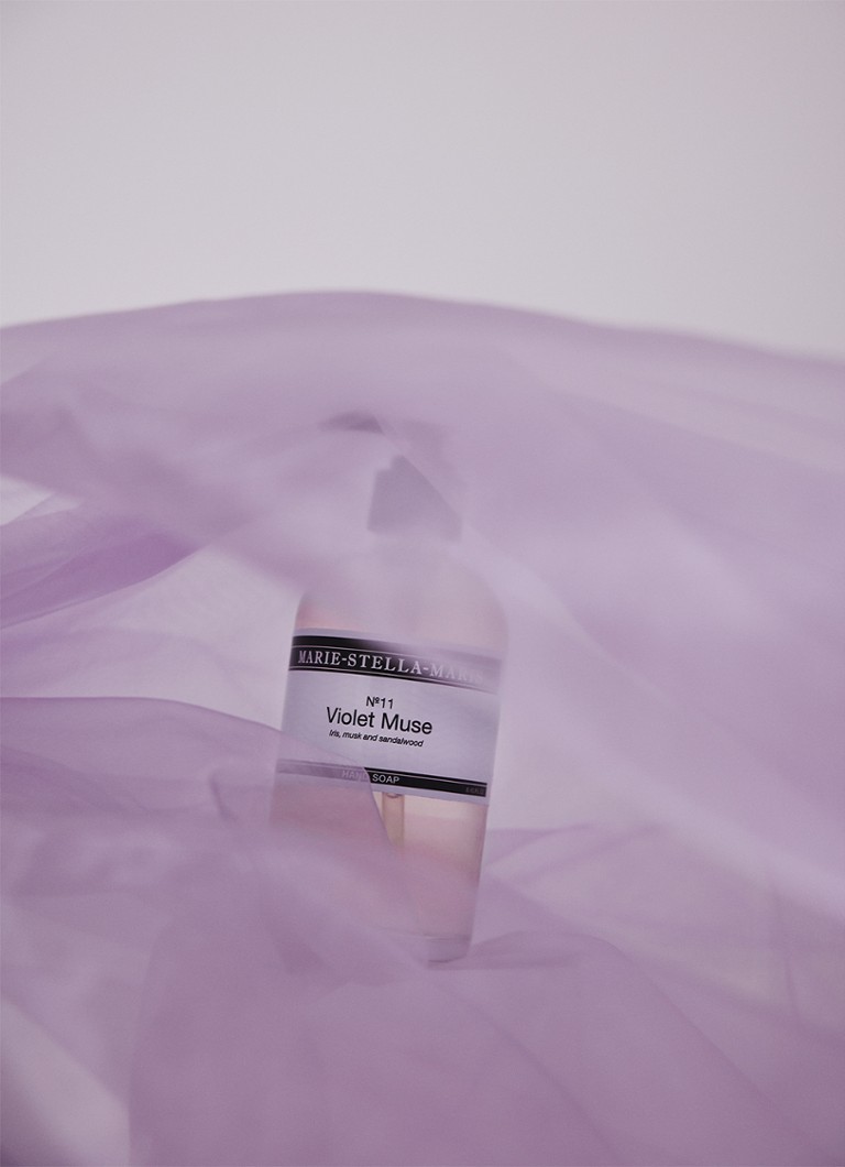 Set de îngrijire a mâinilor Violet Muse Luxury de Marie-Stella-Maris - Set de îngrijire a mâinilor