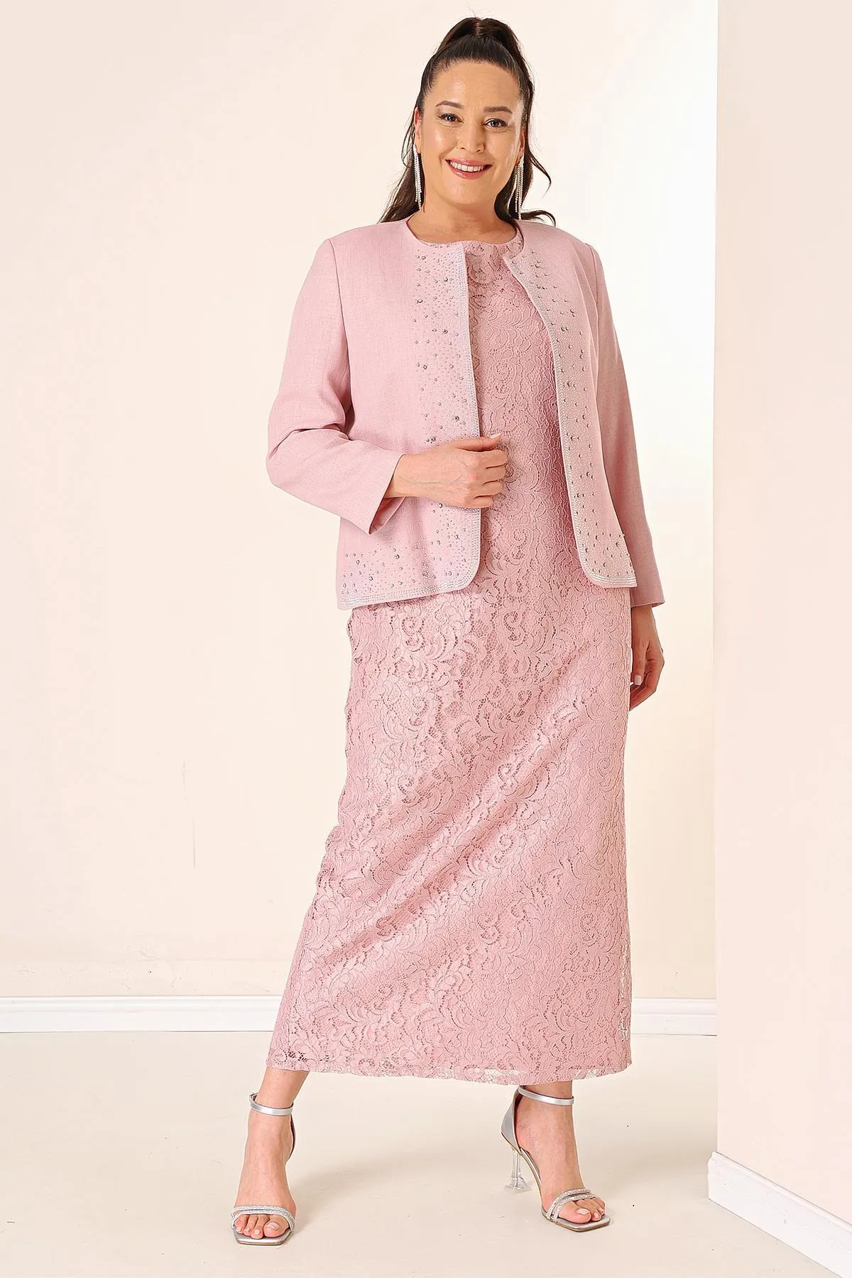 By Saygı  Ärmelloses langes Kleid mit Blumenspitze, steinverzierte Crêpe-Jacke, gefüttert, große Größe, 2-teiliges Set