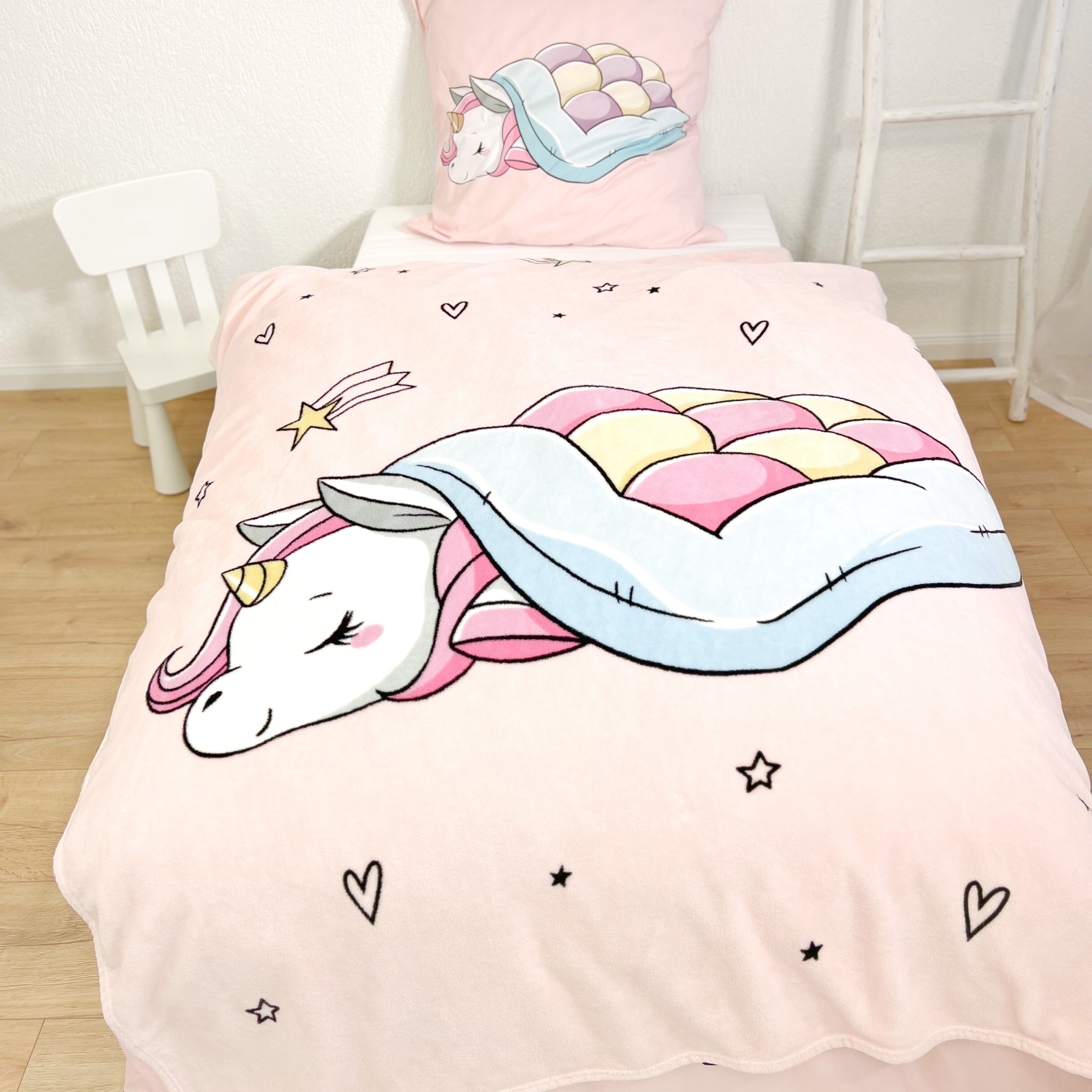 Wohndecke Einhorn Fleece-Decke 150x200 cm, hochwertige, kuschelige Unicorn Decke, MTOnlinehandel, Sofadecke, Überwurf für Einhorn Fans, passend zur Bettwäsche