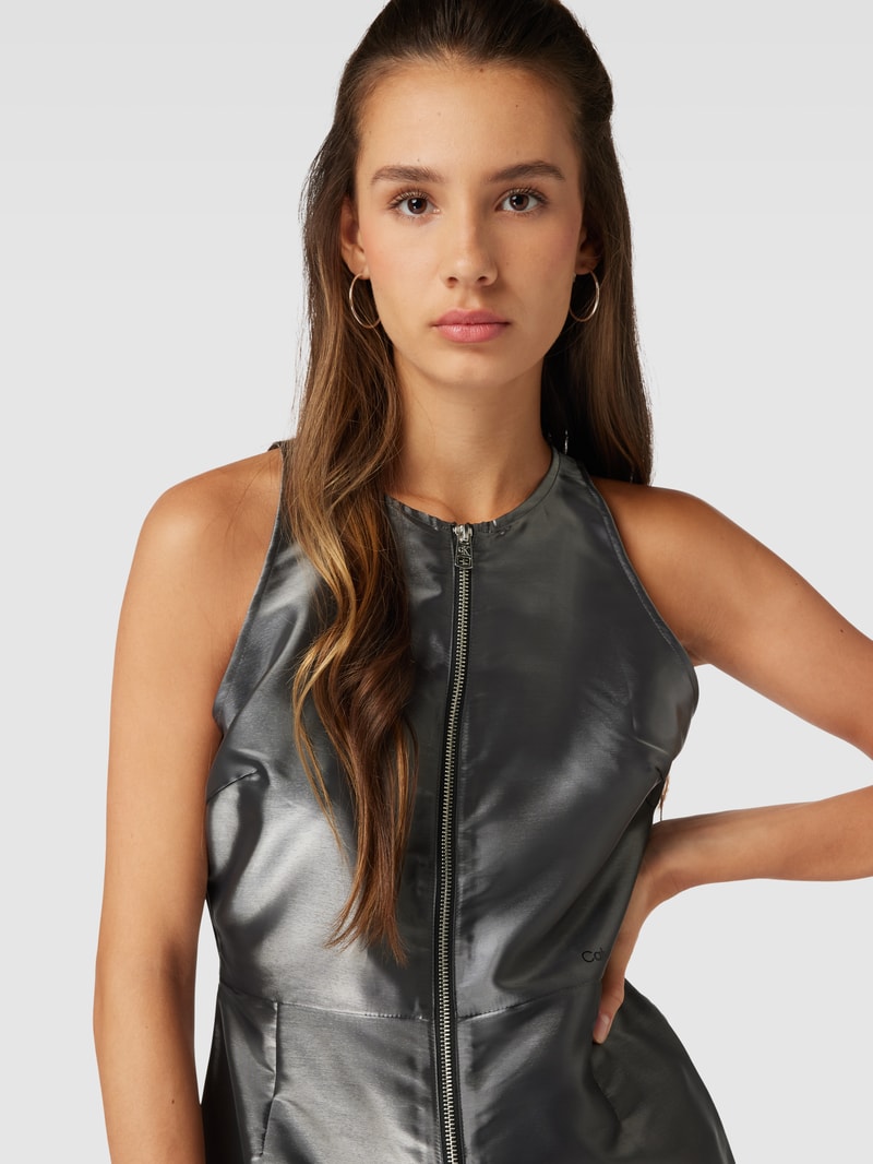 Minikleid mit Label-Detail in silber