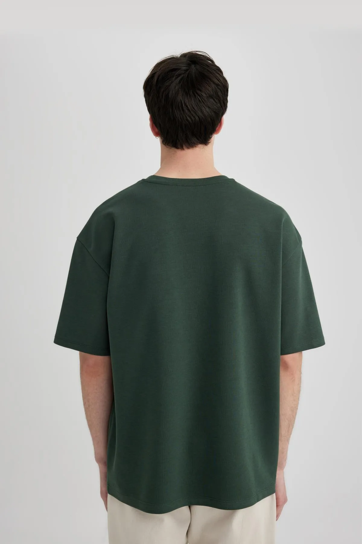 DeFacto  Oversize-T-Shirt mit Rundhalsausschnitt aus schwerem Stoff X3926az24sp