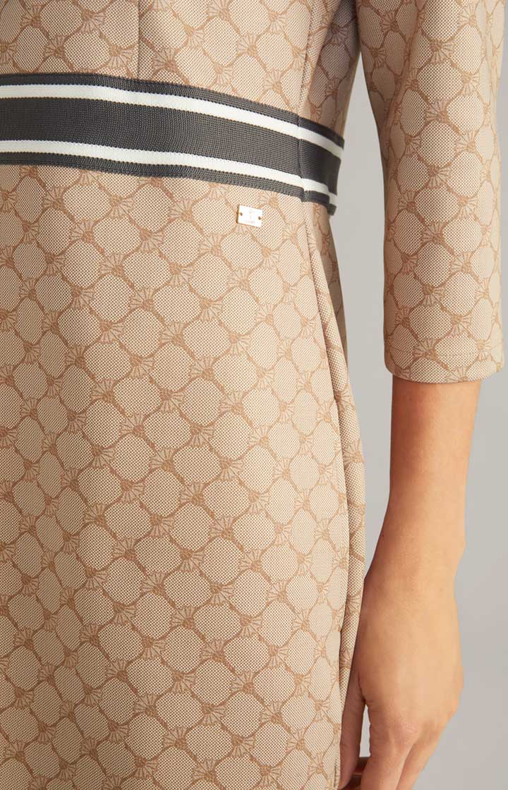 Sweat-Kleid in Beige gemustert