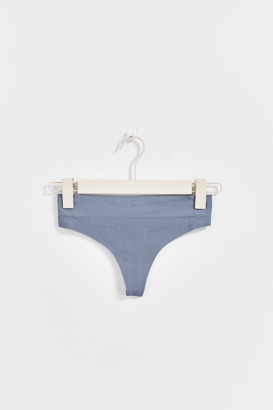 Sporty rib thong