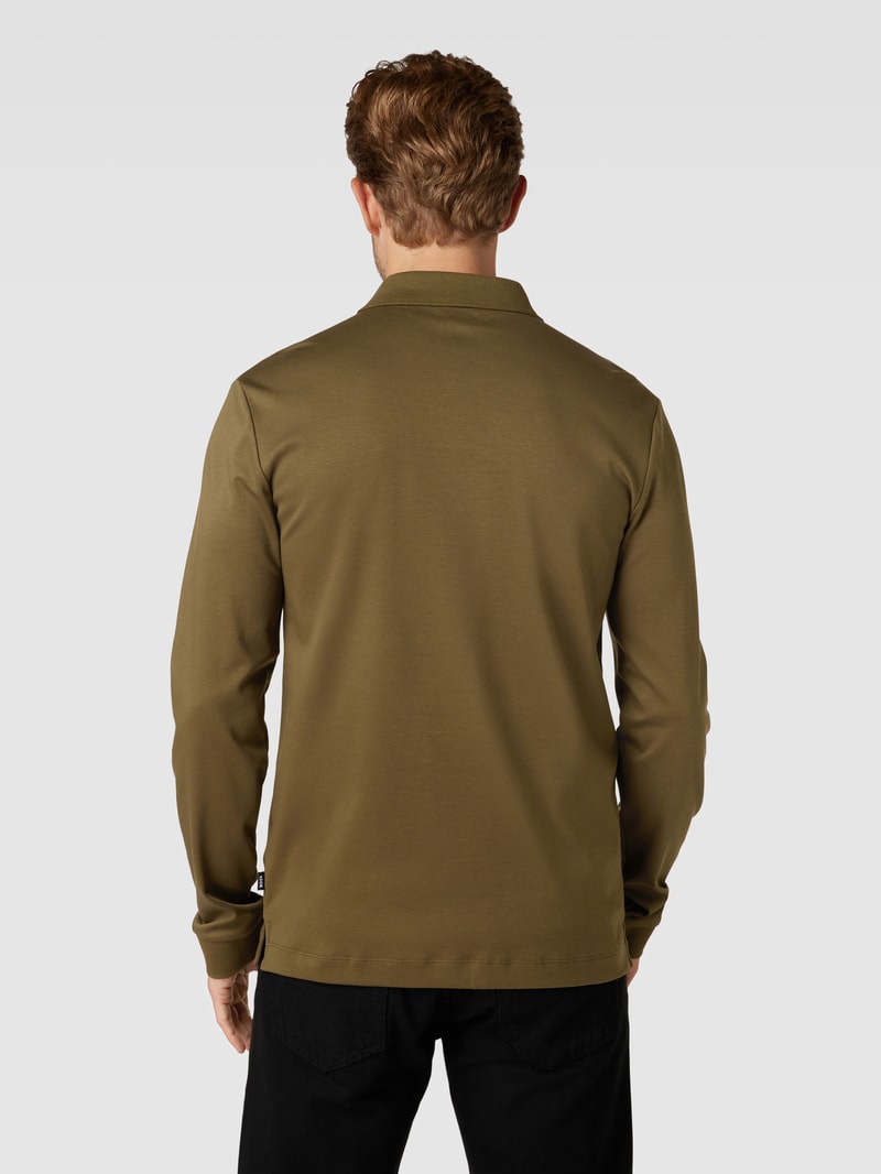 Poloshirt mit Label-Stitching Modell 'PADO' in olivgrün