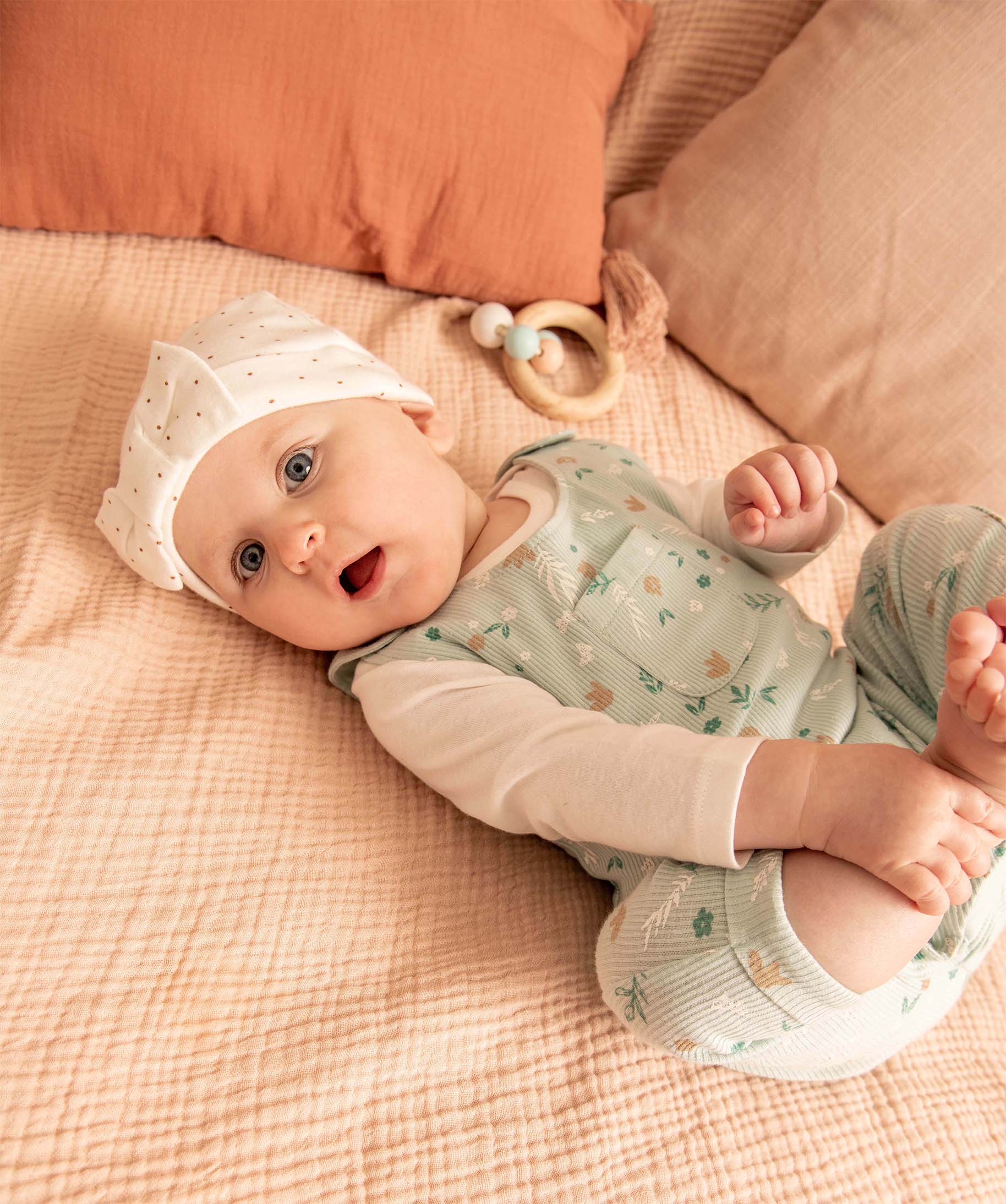 Salopette bébé en maille ctelée fleurie vert | GEMO
