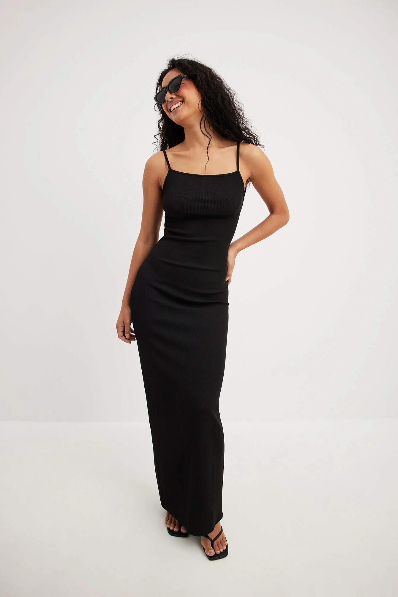 Jersey-Maxikleid mit offenem Rücken
