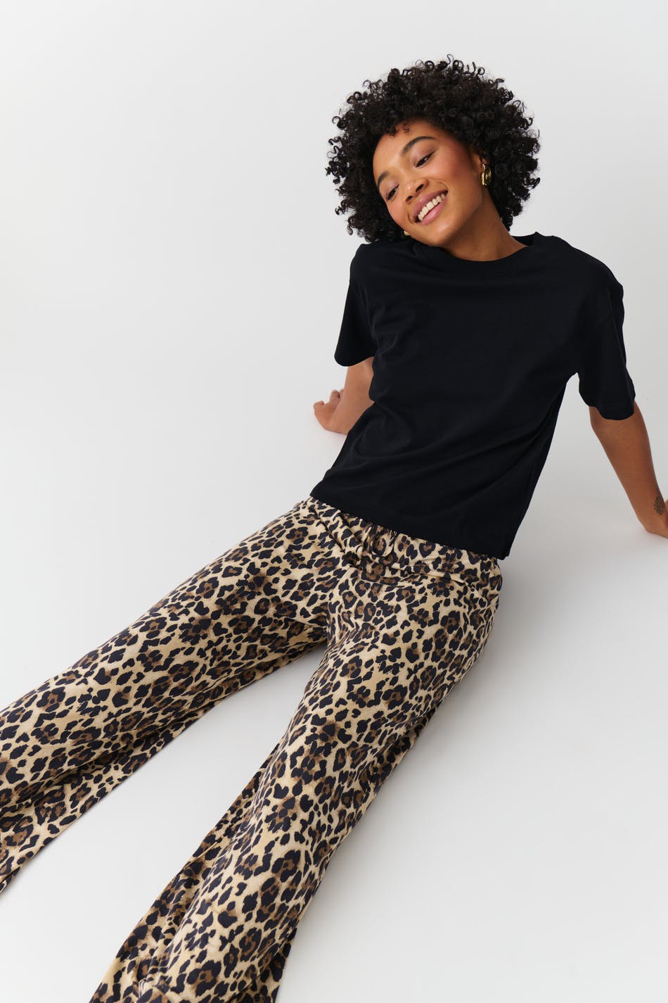 Drawstring wide trousers