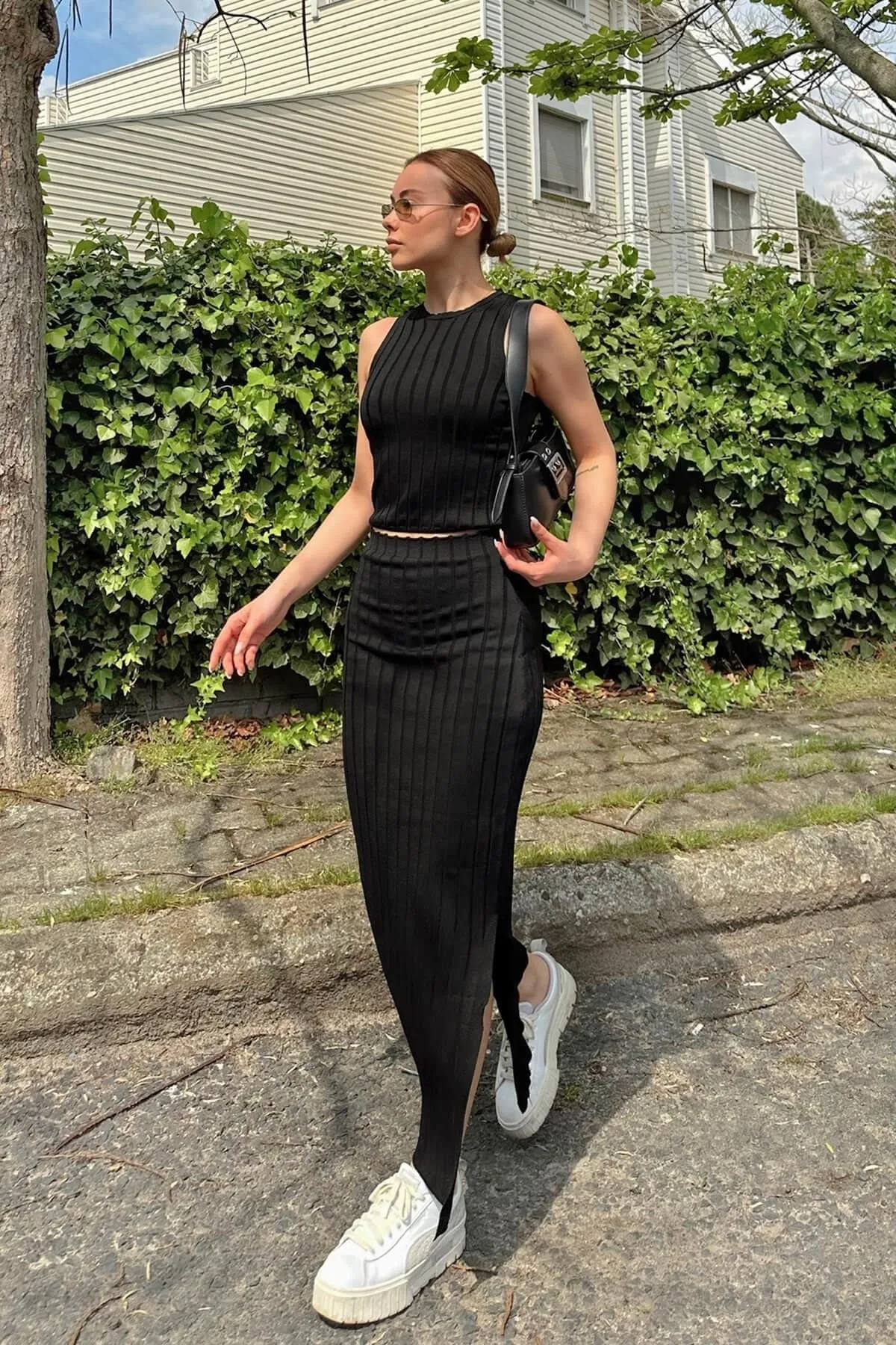 Swist  Schwarzes, dickes, geripptes Strick-Crop-Rock-Strickwaren-Bottom-Top-Set für Damen