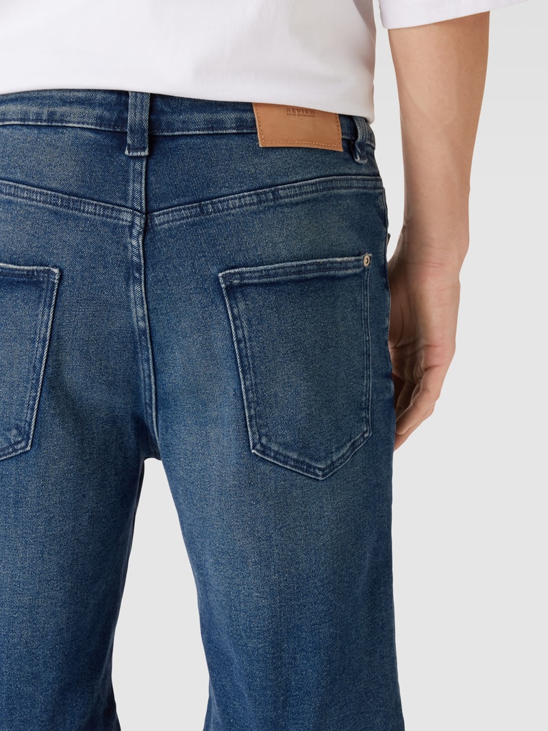 Jeansshorts im Destroyed-Look in dunkelblau