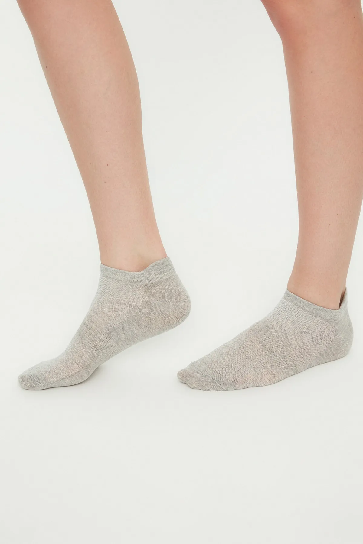 Trendyol Collection  Graue Baumwoll-Sportsocken im 5er-Pack TWOAW20CO0011