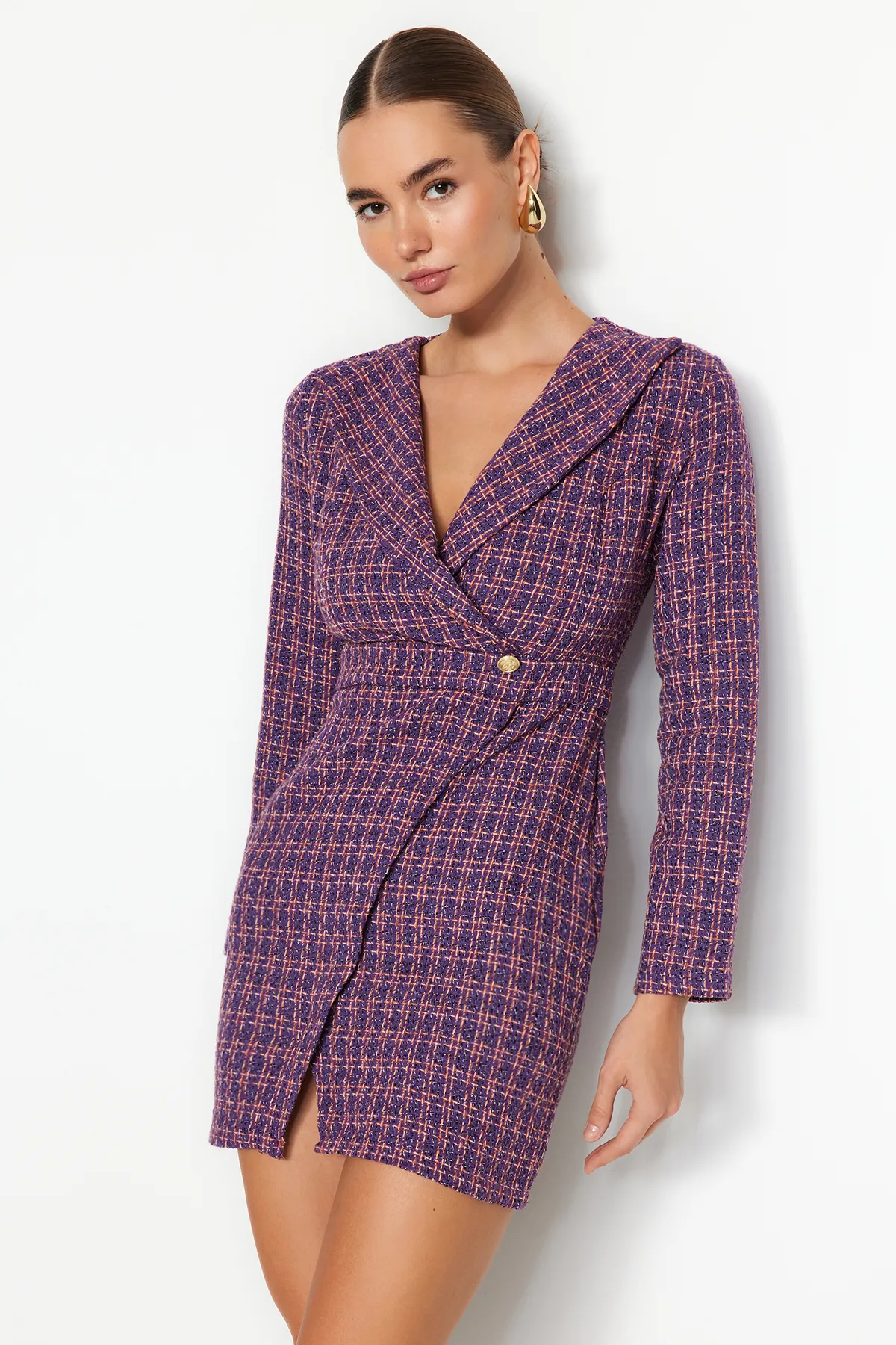 Trendyol Collection  Lilafarbenes zweireihiges Tweed-Webkleid TWOAW24EL00339