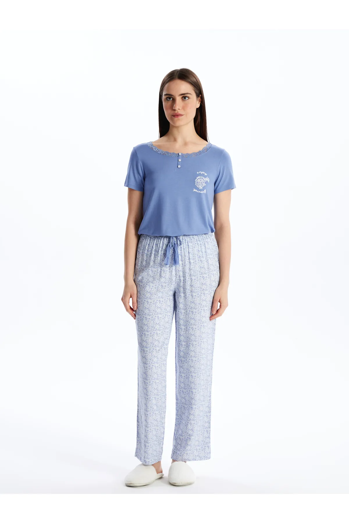 LC Waikiki  Bedrucktes, kurzärmliges Damen-Pyjama-Set mit Rundhalsausschnitt