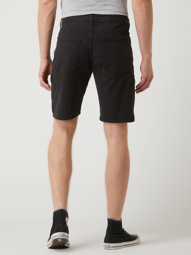 Skinny Fit Shorts mit Stretch-Anteil Modell 'Short Ozzy' in schwarz