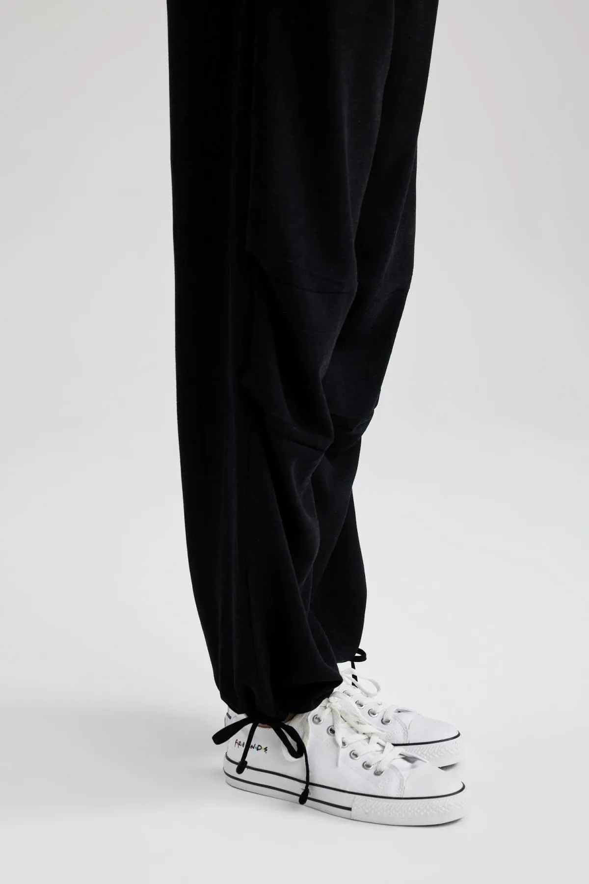 DeFacto  Hose aus Leinenmischung mit Fallschirmtasche und normaler Taille in Standardlänge A9488ax23hs
