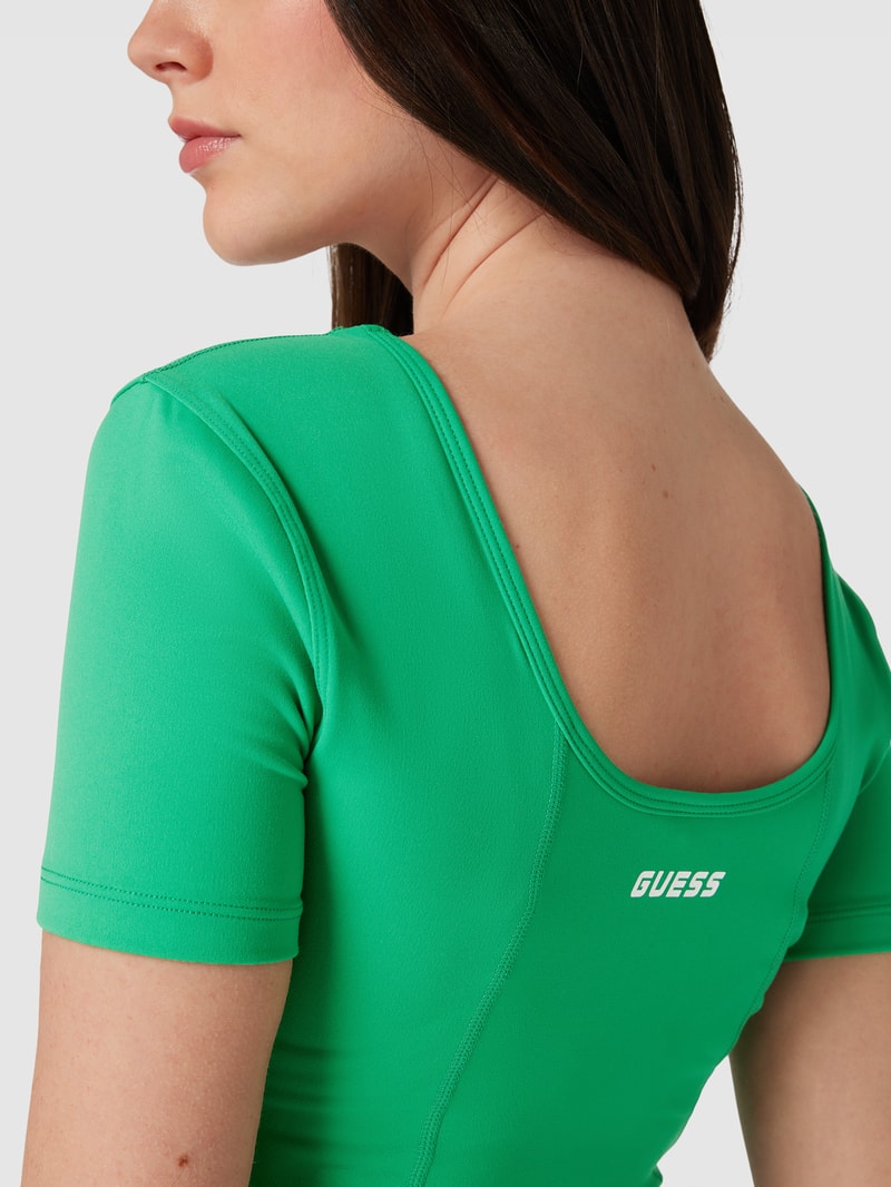 Cropped T-Shirt mit Steppnähten Modell 'BIRGIT ACTIVE CROP TOP' in grün