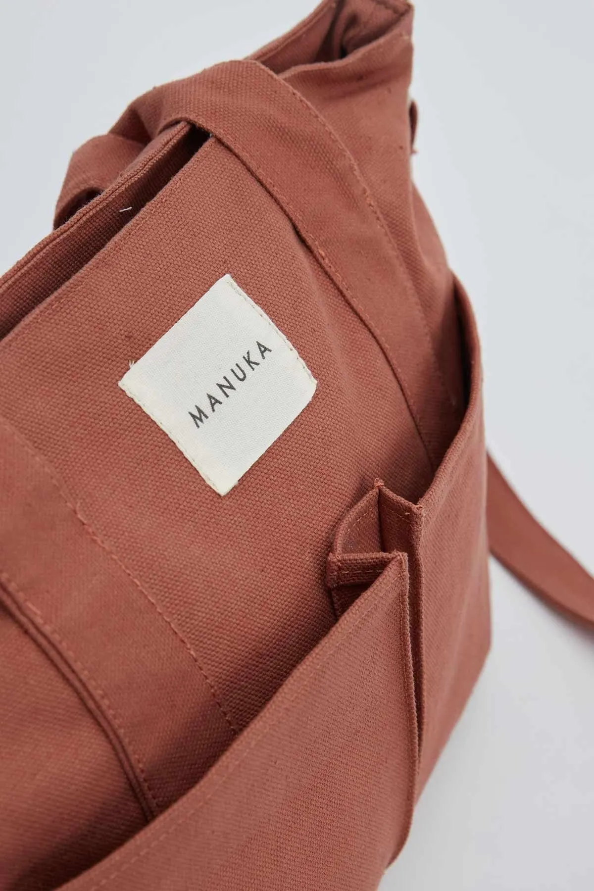 Manuka  Doppeltaschen-Leinentasche Braun