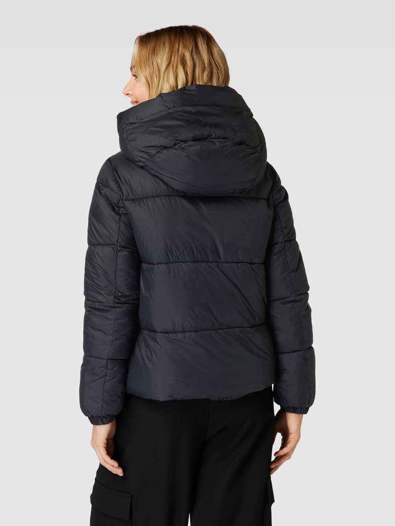 Steppjacke mit Kapuze Modell 'UPPSALA' in schwarz