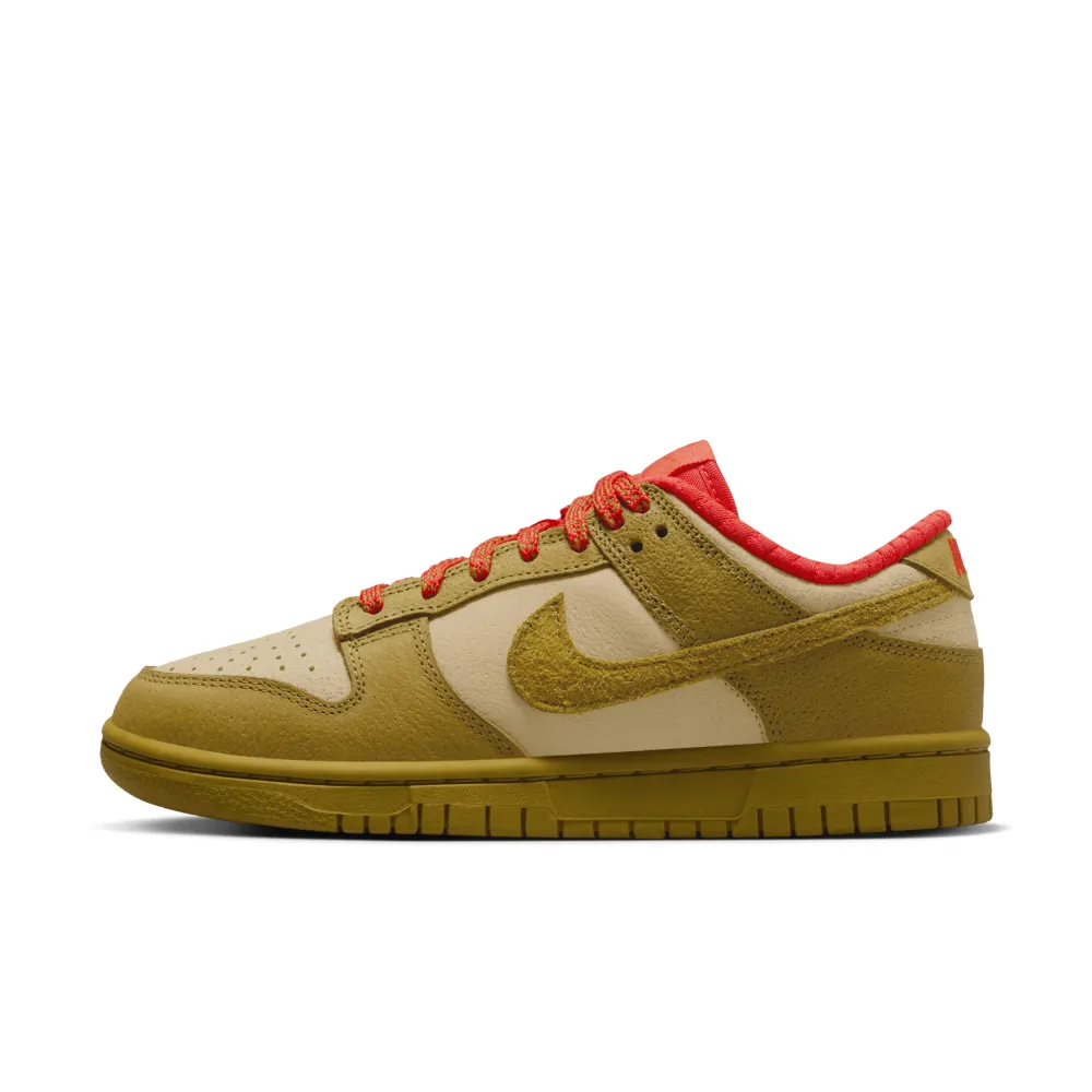 Nike Dunk Low WMNS Bronzine FQ8897-252 / grün