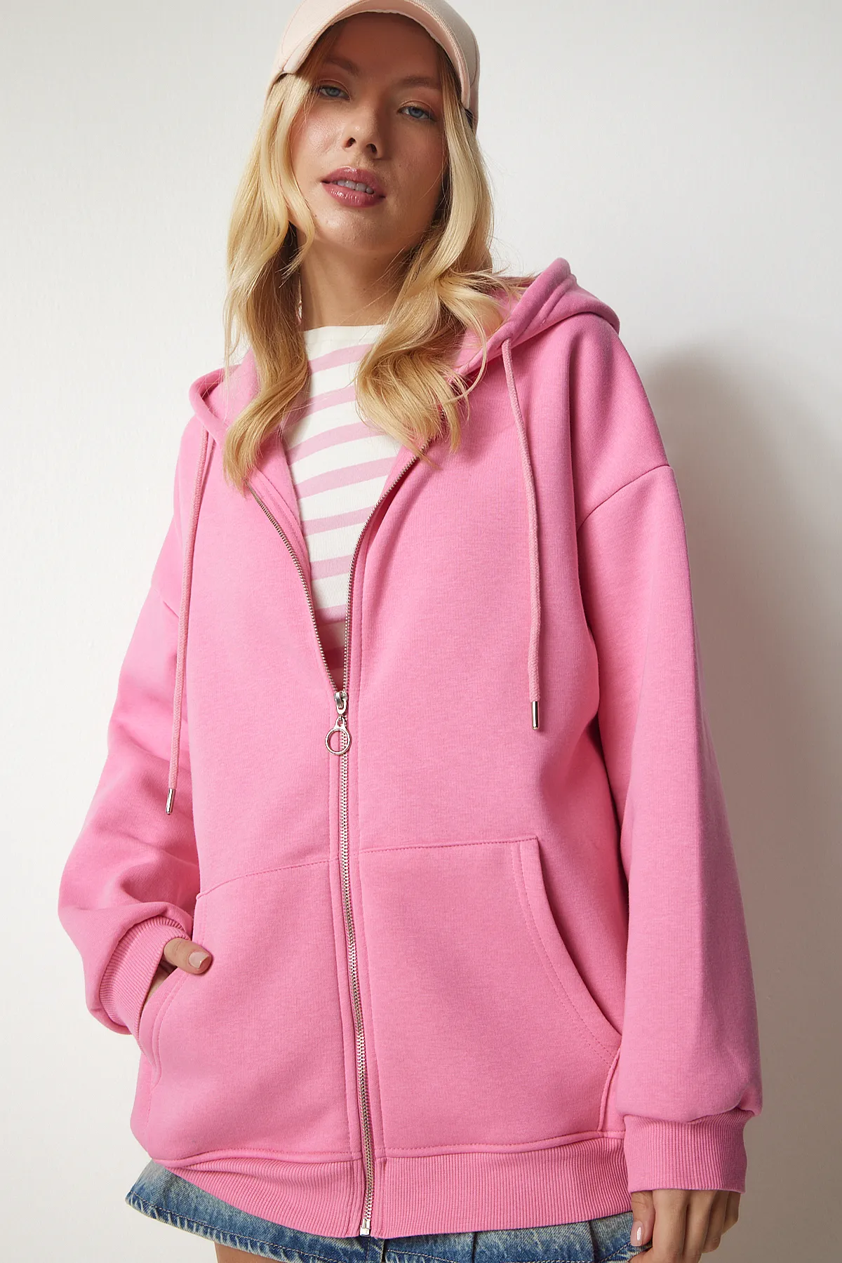 Happiness İstanbul  Rosa Oversize-Sweatshirt mit Kapuze und Reißverschluss für Damen UB00124