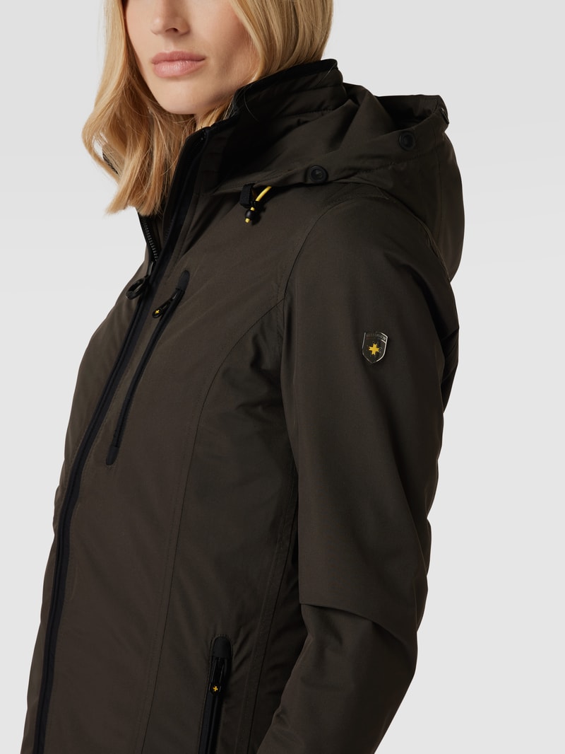 Jacke mit Label-Applikation Modell 'Westwind' in olivgrün