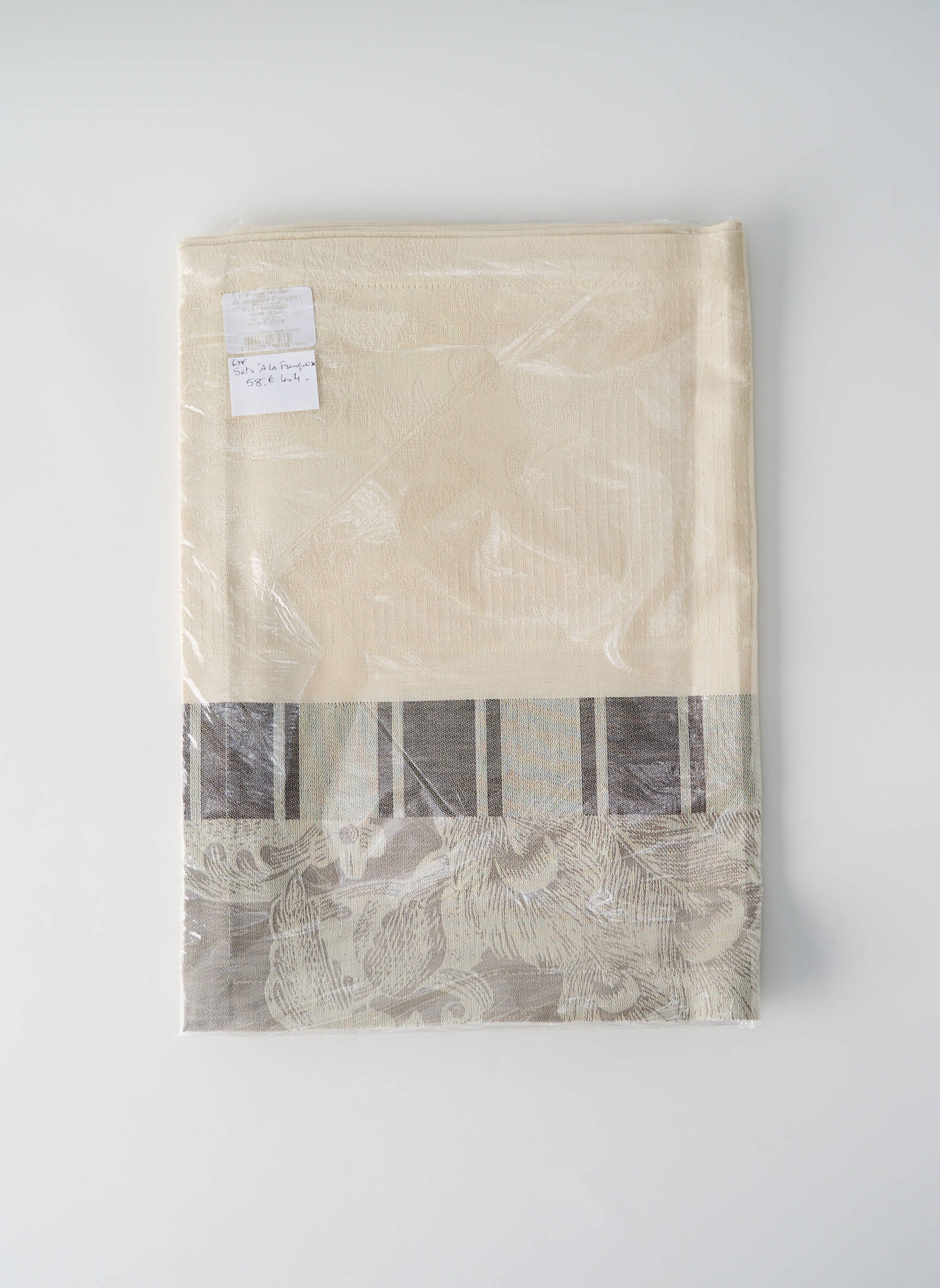 Le Jacquard Francais Divers Maison Femme couleur beige