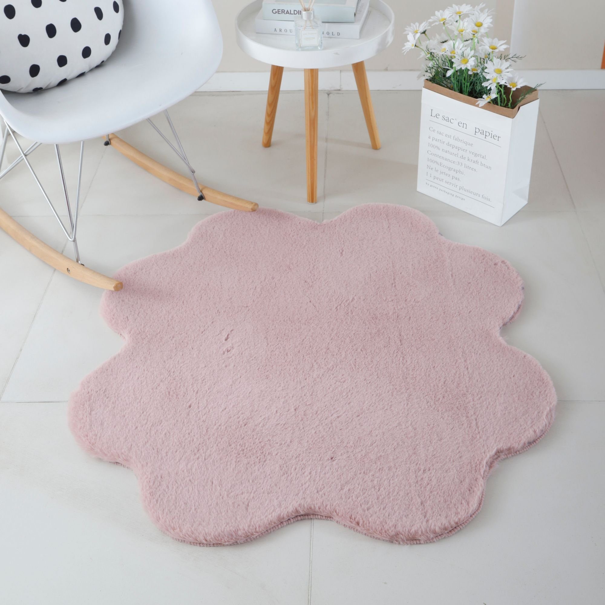 Fellteppich Kleeblatt Form, Carpetsale24, Rund, Höhe: 25 mm, Teppich Plüsch Einfarbig Kleeblattform Kunstfell Kinderzimmer