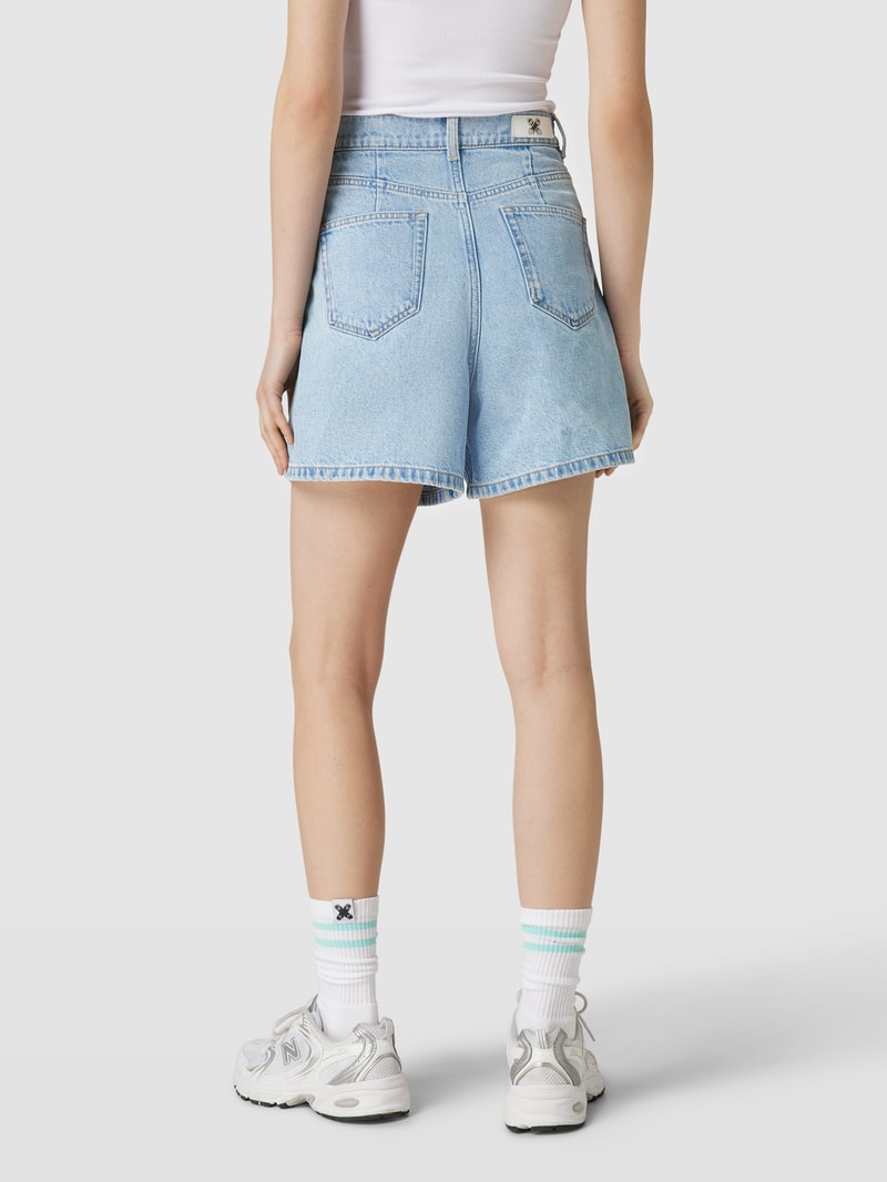 Jeansshorts mit Bundfalten - Get up the Movie x P&C in jeans