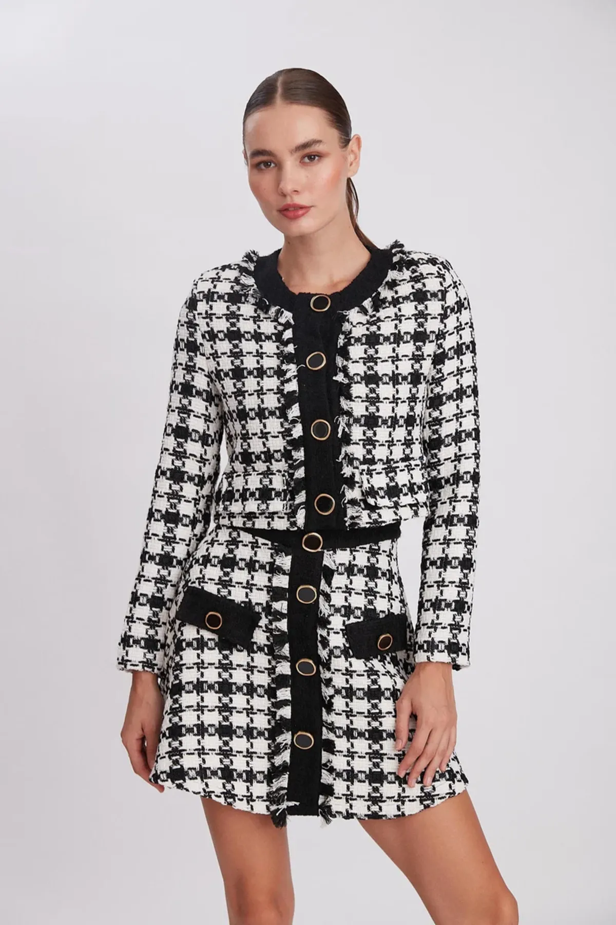 Laluvia  Schwarzer Tweed-Anzug mit Glockenrock und Jacke